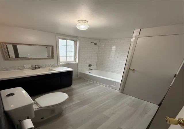 Photo 4 of Condo for sale at 2515 Kulshan St, Bellingham, WA 98225 | MLS# NWM2592271 | Listing updated on 2026-10-29