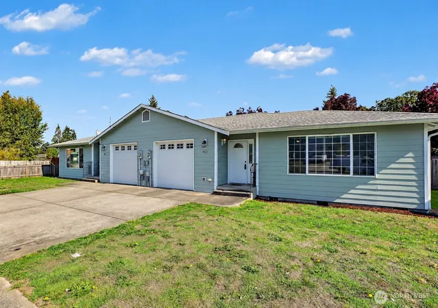 Photo 1 of Sale Pending at 9621  9623 16th Ave S, Tacoma, WA 98444 | MLS# NWM2592272 | Listing updated on 2026-10-14