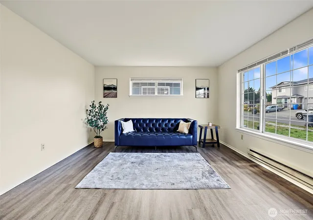 Photo 4 of Sale Pending at 9621 -9623 16th Ave S, Tacoma, WA 98444 | MLS# NWM2592272 | Listing updated on 2026-10-14