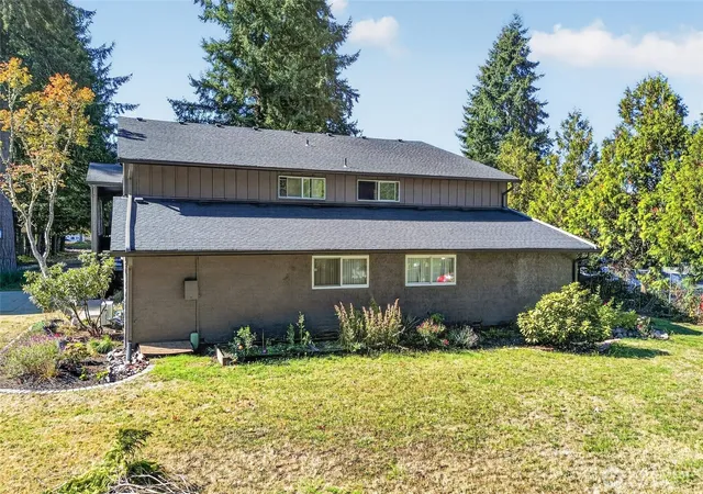 Photo 3 of Multi family home for sale at 6010 Glen Mary A D Se, Lacey, WA 98503 | MLS# NWM2592278 | Listing updated on 2026-10-11