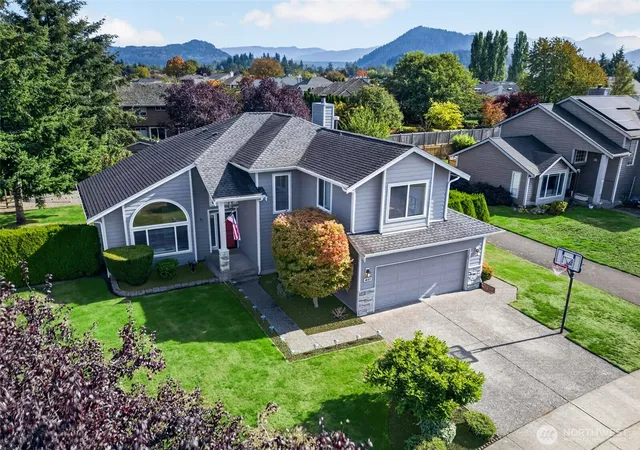 Photo 1 of Single family home for sale at 401 Randall Pl, Enumclaw, WA 98022 | MLS# NWM2592279 | Listing updated on 2026-10-09