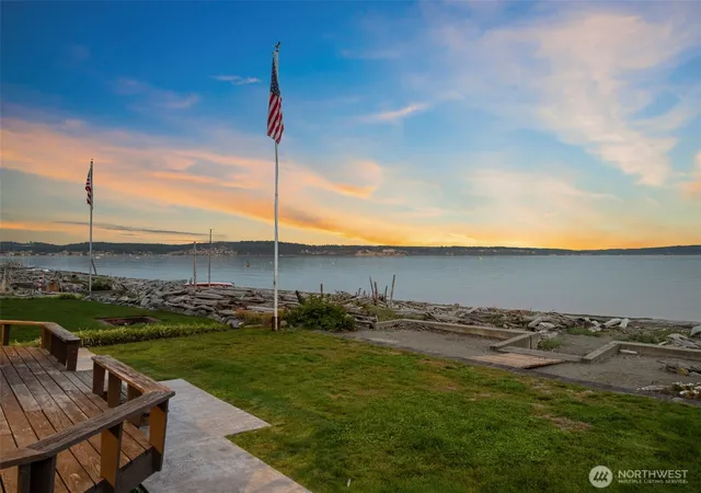 Photo 3 of Single family home for sale at 1878 Shore Ave, Freeland, WA 98249 | MLS# NWM2592281 | Listing updated on 2026-10-08
