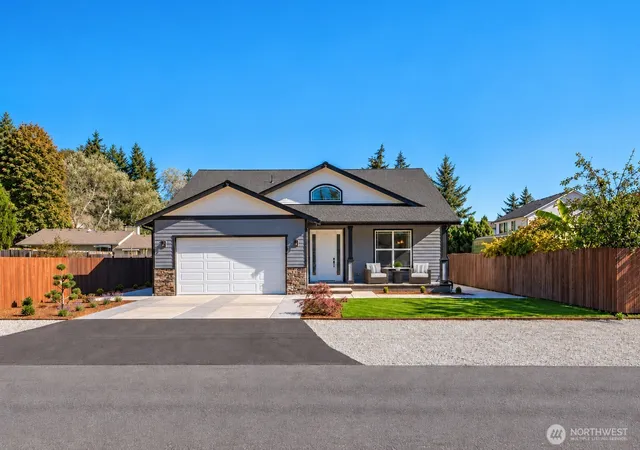 Photo 3 of Single family home for sale at 6341 53rd Avenue W, University Place, WA 98467 | MLS# NWM2592282 | Listing updated on 2026-10-29