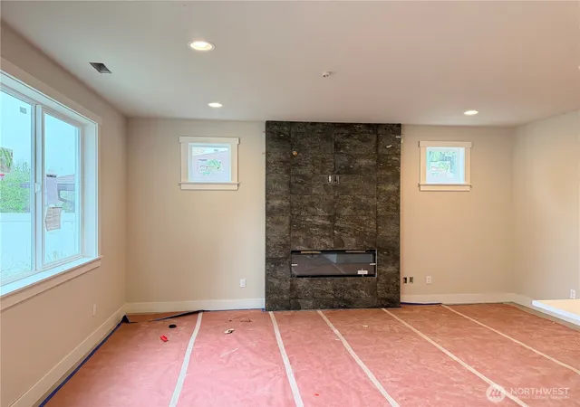 Photo 2 of Single family home for sale at 317 108th Street SW #B, Everett, WA 98204 | MLS# NWM2592301 | Listing updated on 2026-10-08