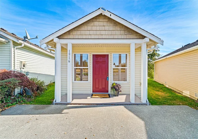 Single family home for sale at 1916 N 30th Street, Mount Vernon, WA 98273 | MLS# NWM2592303