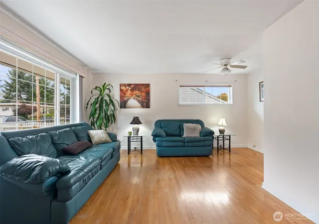 Photo 4 of Single family home for sale at 630 N Constitution Ave, Bremerton, WA 98312 | MLS# NWM2592321 | Listing updated on 2026-10-09