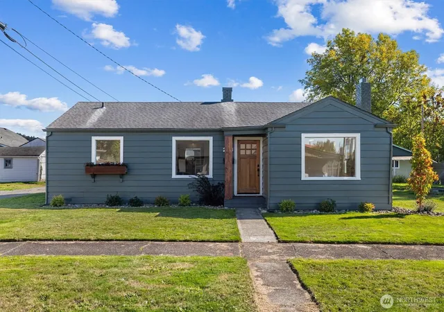 Photo 1 of Single family home for sale at 253 Sw 1st Street, Chehalis, WA 98532 | MLS# NWM2592326 | Listing updated on 2026-10-09