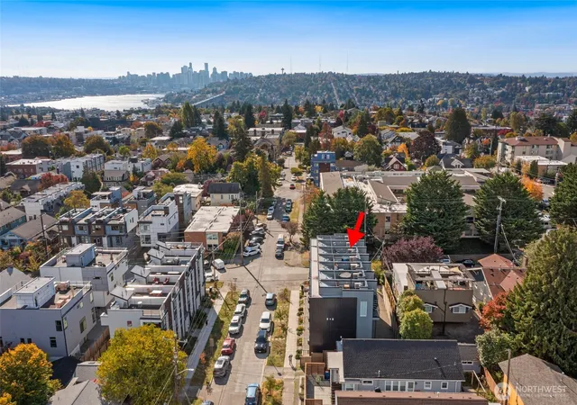 Photo 2 of Townhouse for sale at 4801 Dayton Ave N #C, Seattle, WA 98103 | MLS# NWM2592343 | Listing updated on 2026-10-09