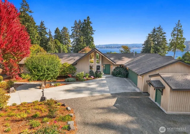 Single family home for sale at 22902 104th Avenue SW, Vashon, WA 98070 | MLS# NWM2592363