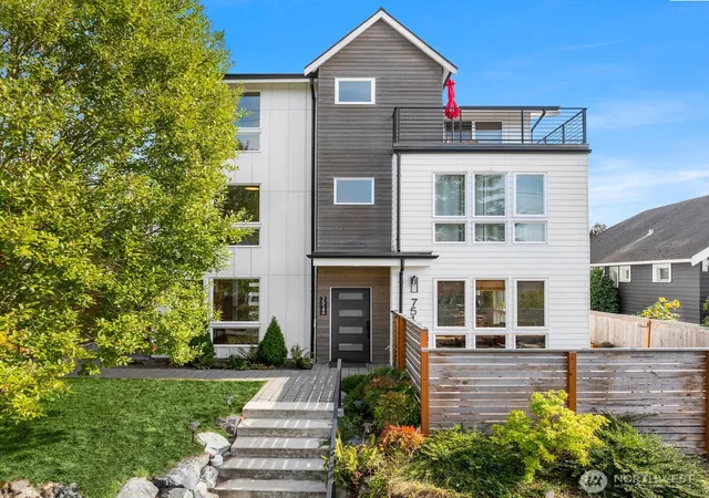 Photo 2 of Townhouse for sale at 7514 28th Avenue Nw #B, Seattle, WA 98117 | MLS# NWM2592369 | Listing updated on 2026-10-16