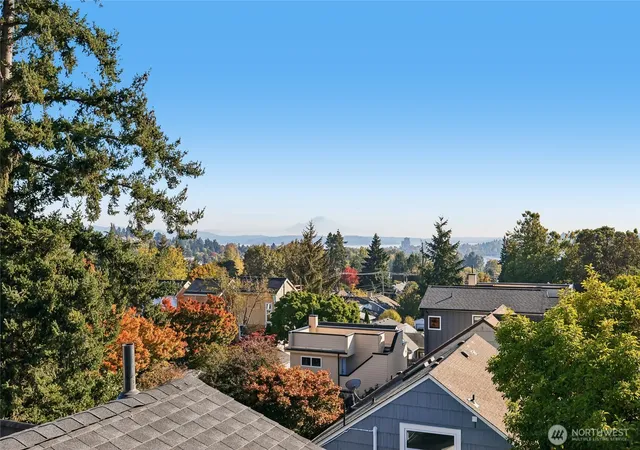 Photo 3 of Condo for sale at 5044 35th Avenue NE, Seattle, WA 98105 | MLS# NWM2592370 | Listing updated on 2026-10-10