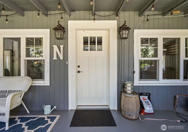 Photo 4 of Single family home for sale at 1120 Lombard St, Raymond, WA 98577 | MLS# NWM2592372 | Listing updated on 2026-10-09