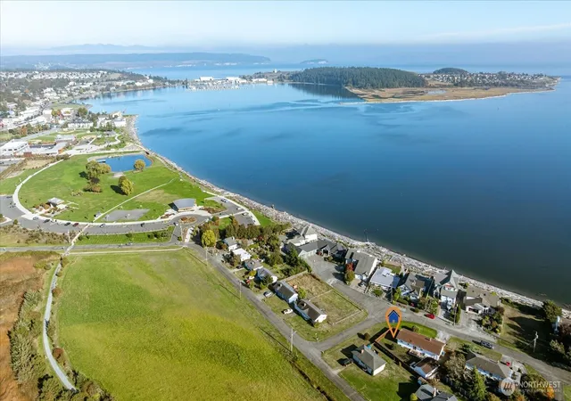 Photo 3 of Single family home for sale at 2043 Sw Dillard Ln, Oak Harbor, WA 98277 | MLS# NWM2592373 | Listing updated on 2026-10-08