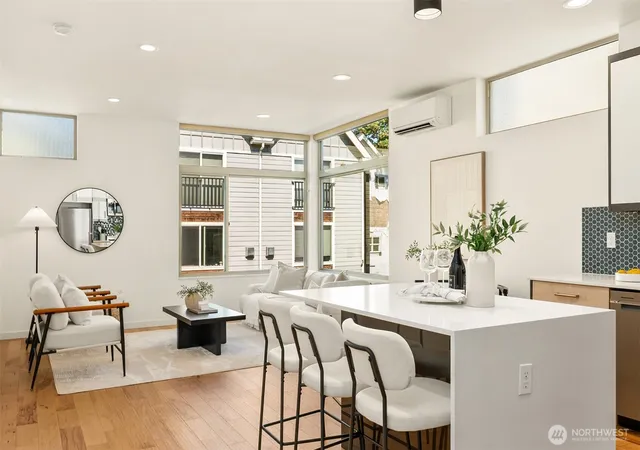 Townhouse for sale at 464 NE Maple Leaf Pl #B, Seattle, WA 98115 | MLS# NWM2592377