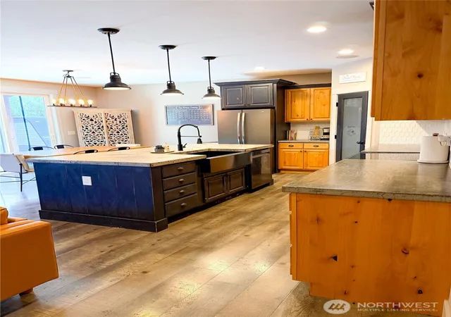 Photo 4 of Single family home for sale at 255 Parkside Loop, Chehalis, WA 98532 | MLS# NWM2592398 | Listing updated on 2026-10-09