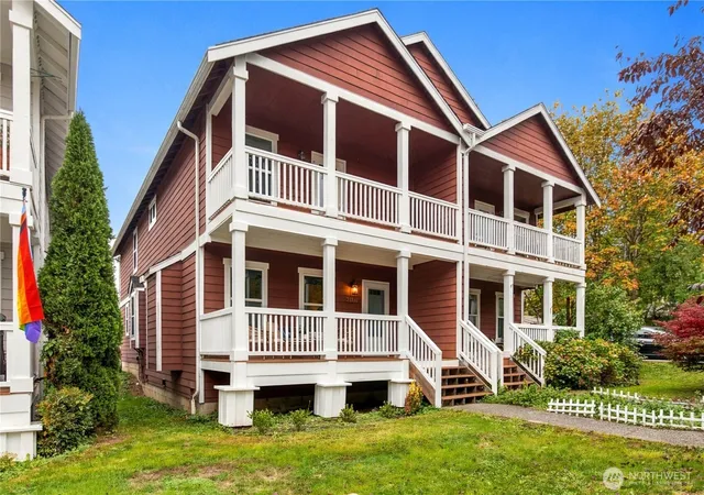 Photo 2 of Townhouse for sale at 26530 Ne Ring St, Duvall, WA 98019 | MLS# NWM2592399 | Listing updated on 2026-10-24
