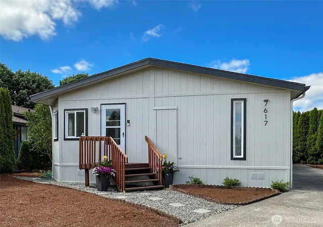 Photo 1 of Manufactured home for sale at 7617 Ne 54 Street, Vancouver, WA 98662 | MLS# NWM2592401 | Listing updated on 2026-10-08