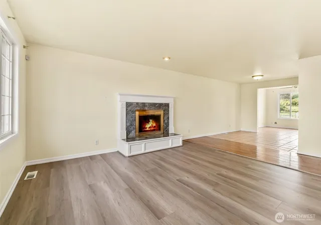 Photo 4 of Single family home for sale at 8507 39th Avenue S, Seattle, WA 98118 | MLS# NWM2592406 | Listing updated on 2026-10-09
