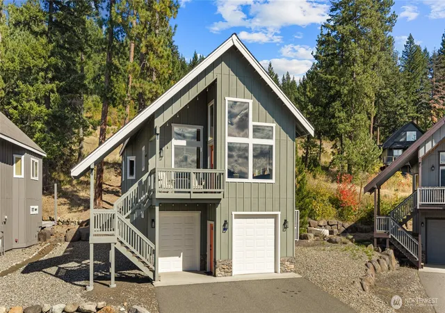 Photo 1 of Single family home for sale at 160 Flagstone Ln, Ronald, WA 98940 | MLS# NWM2592418 | Listing updated on 2026-10-09