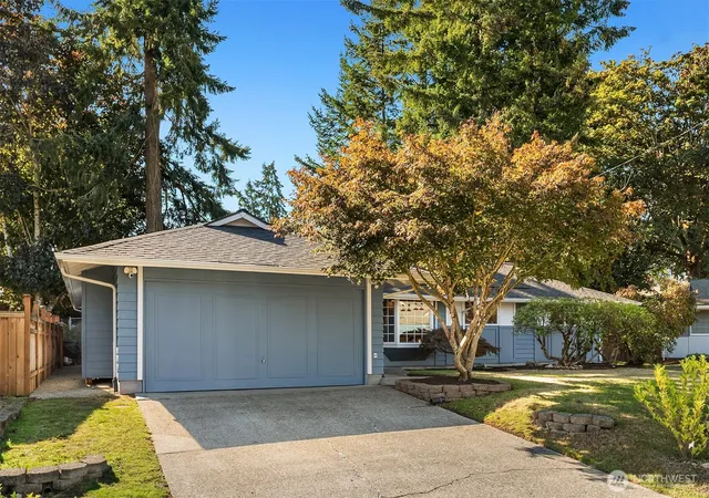 Photo 2 of Single family home for sale at 3917 Ne 11th Place, Renton, WA 98056 | MLS# NWM2592422 | Listing updated on 2026-10-09