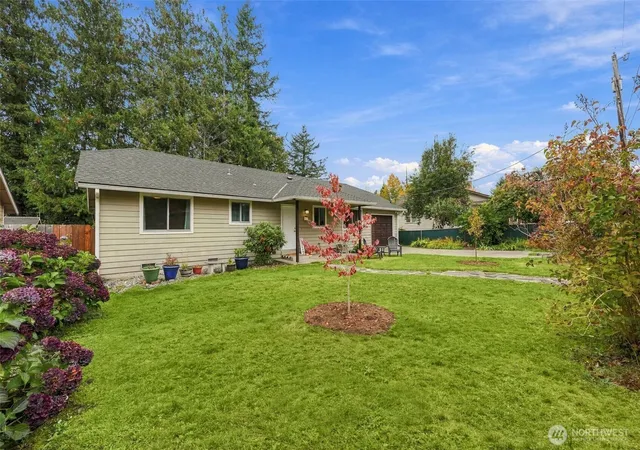 Photo 2 of Single family home for sale at 213 3rd Street, Gold Bar, WA 98251 | MLS# NWM2592425 | Listing updated on 2026-10-20