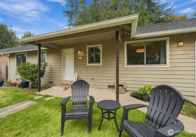 Photo 3 of Single family home for sale at 213 3rd Street, Gold Bar, WA 98251 | MLS# NWM2592425 | Listing updated on 2026-10-20