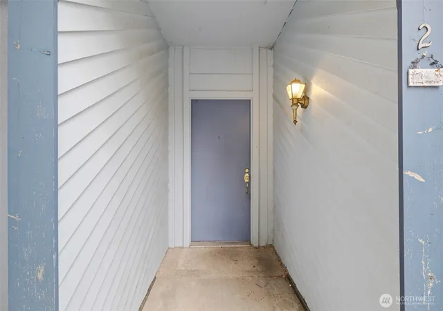 Photo 2 of Condo for sale at 4308 Ne Sunset Blvd #T2, Renton, WA 98059 | MLS# NWM2592427 | Listing updated on 2026-10-10