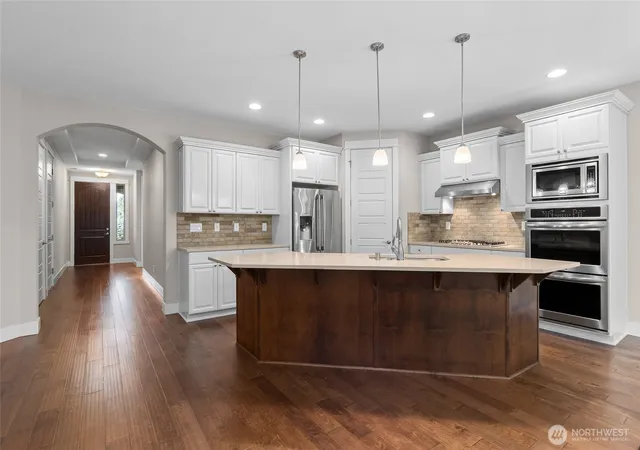 Photo 3 of Single family home for sale at 3401 NW Fox Ct, Gig Harbor, WA 98335 | MLS# NWM2592432 | Listing updated on 2026-10-10