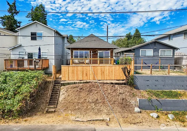 Photo 30 of Single family home for sale at 4205 34th Avenue S, Seattle, WA 98118 | MLS# NWM2592459 | Listing updated on 2026-10-09