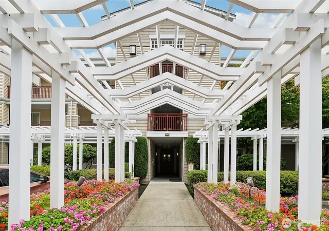 Photo 3 of Condo for sale at 1805 134th Avenue Se #19, Bellevue, WA 98005 | MLS# NWM2592462 | Listing updated on 2026-10-10