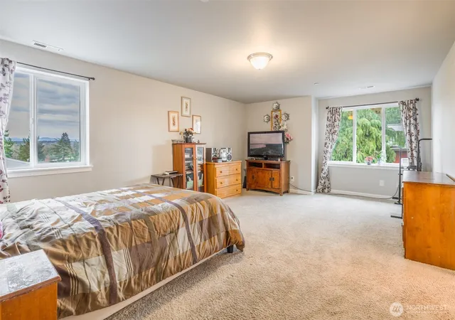 Photo 4 of Single family home for sale at 14479 57th Avenue, Tukwila, WA 98168 | MLS# NWM2592463 | Listing updated on 2026-10-09