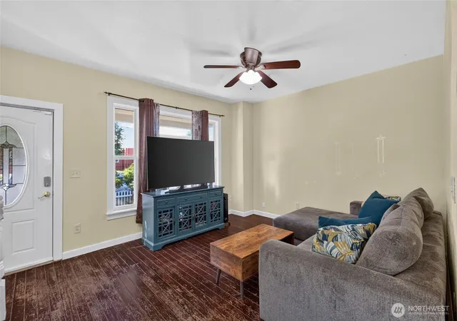 Photo 4 of Single family home for sale at 617 N Fife St, Tacoma, WA 98406 | MLS# NWM2592464 | Listing updated on 2026-10-15