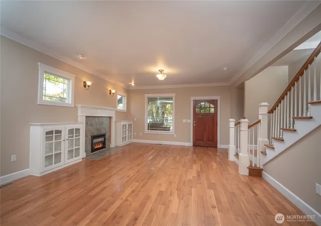 Photo 2 of Single family home for sale at 201 W 10th Avenue, Ellensburg, WA 98926 | MLS# NWM2592468 | Listing updated on 2026-10-15