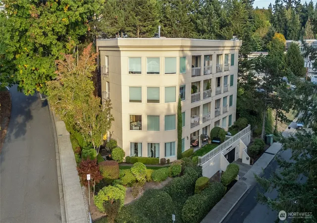 Photo 2 of Condo for sale at 10000 Meydenbauer Way Se #5, Bellevue, WA 98004 | MLS# NWM2592491 | Listing updated on 2026-10-12