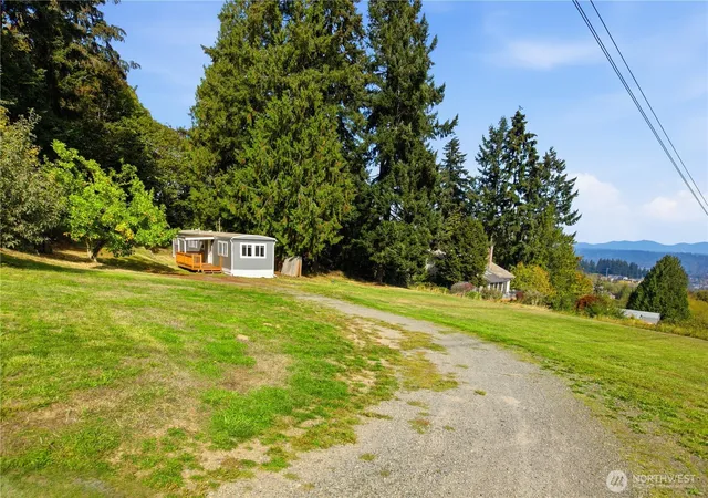 Photo 3 of Manufactured home for sale at 30526 58th Avenue S, Auburn, WA 98001 | MLS# NWM2592500 | Listing updated on 2026-10-15