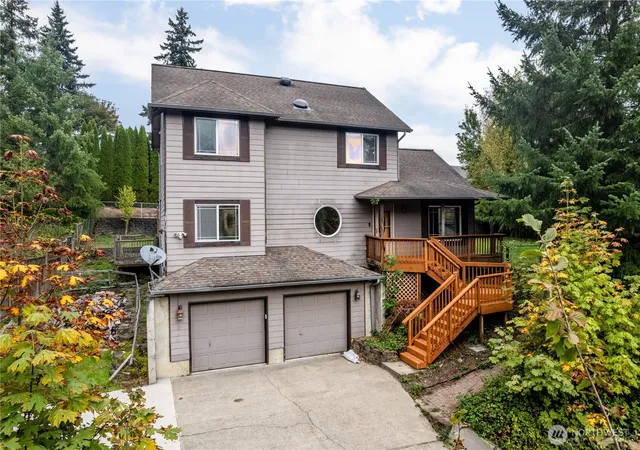 Single family home for sale at 217 Nevada Dr, Longview, WA 98632 | MLS# NWM2592502