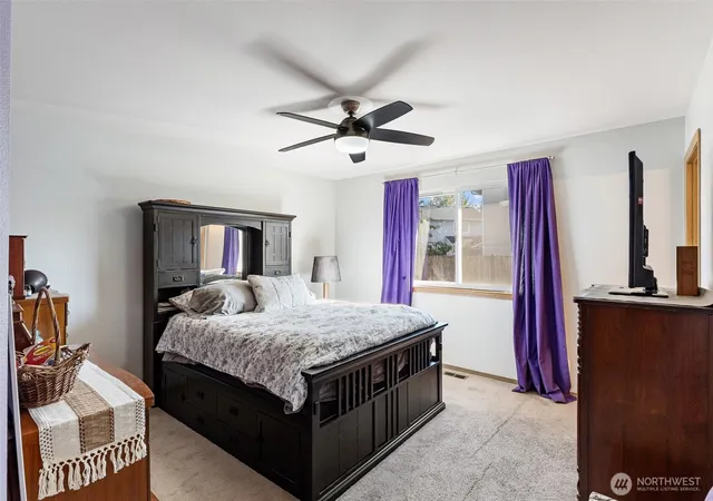 Photo 4 of Single family home for sale at 5206 60th Place NE, Marysville, WA 98270 | MLS# NWM2592549 | Listing updated on 2026-10-12