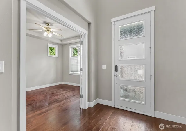Photo 1 of Single family home for sale at 35703 20th Avenue SW, Federal Way, WA 98023 | MLS# NWM2592550 | Listing updated on 2026-10-09