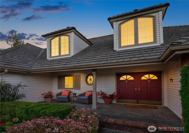Photo 2 of Sale Pending at 4658 225th Avenue Se, Sammamish, WA 98075 | MLS# NWM2592563 | Listing updated on 2026-10-12