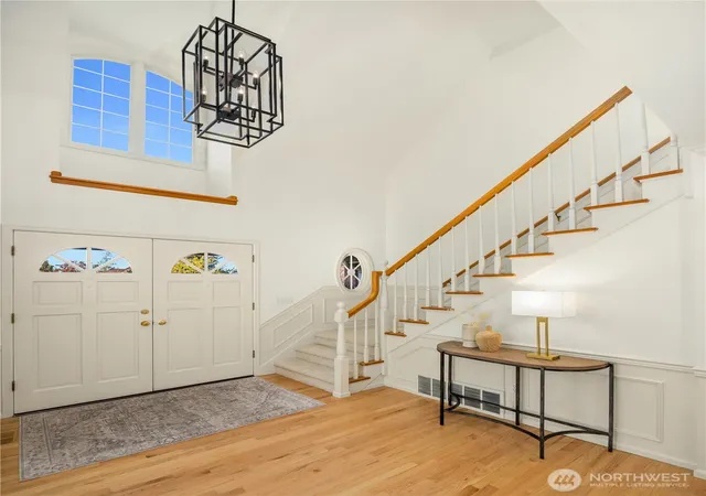 Photo 3 of Sale Pending at 4658 225th Avenue SE, Sammamish, WA 98075 | MLS# NWM2592563 | Listing updated on 2026-10-12