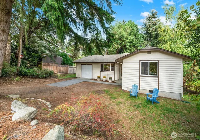 Photo 1 of Single family home for sale at 7614 Sw 257th Street, Vashon, WA 98070 | MLS# NWM2592564 | Listing updated on 2026-10-23