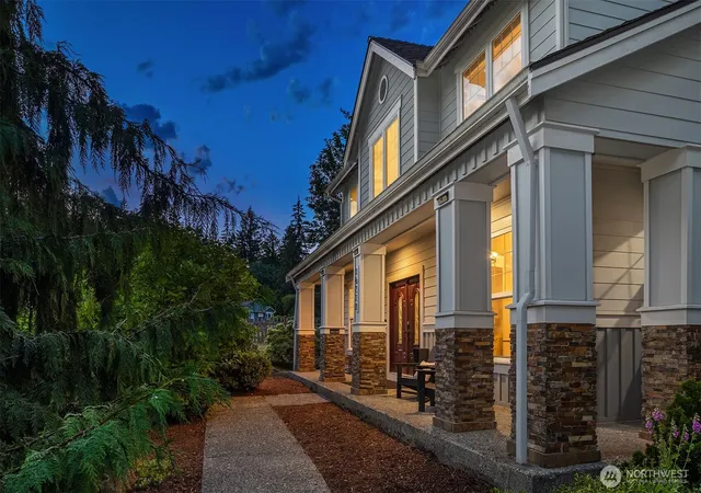 Photo 4 of Single family home for sale at 14230 229th Avenue NE, Woodinville, WA 98077 | MLS# NWM2592573 | Listing updated on 2026-10-10