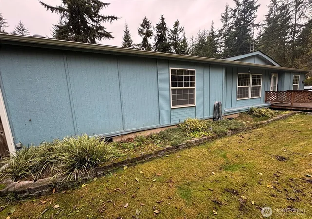 Photo 1 of Manufactured home for sale at 4469 Hett Ln, Oak Harbor, WA 98277 | MLS# NWM2592588 | Listing updated on 2026-10-20