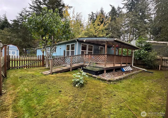 Photo 4 of Manufactured home for sale at 4469 Hett Ln, Oak Harbor, WA 98277 | MLS# NWM2592588 | Listing updated on 2026-10-20