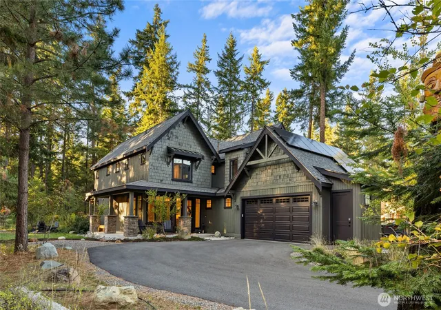 Photo 1 of Single family home for sale at 121 Elk Sedge Ct, Cle Elum, WA 98922 | MLS# NWM2592589 | Listing updated on 2026-10-09