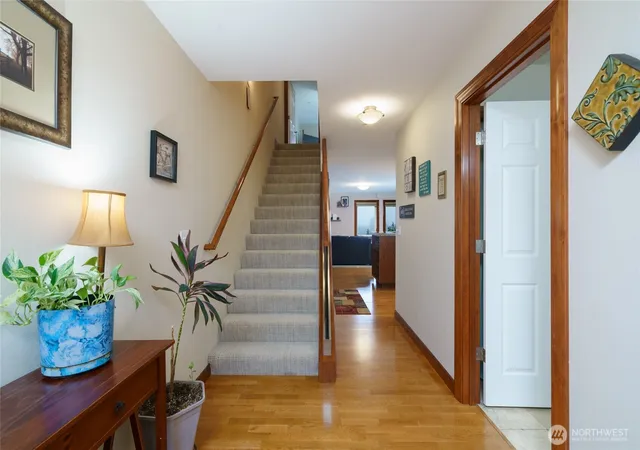 Photo 3 of Condo for sale at 3706 Portage Ln #200, Anacortes, WA 98221 | MLS# NWM2592592 | Listing updated on 2026-10-22