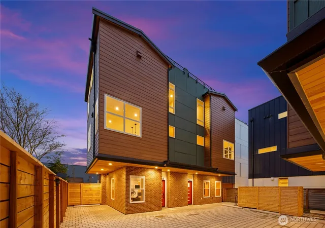 Photo 2 of Townhouse for sale at 1704 N A 47th St, Seattle, WA 98103 | MLS# NWM2592601 | Listing updated on 2026-10-23