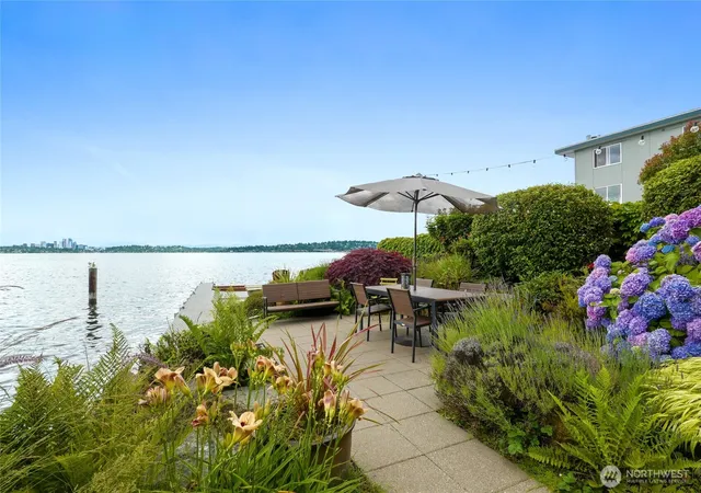 Photo 3 of Townhouse for sale at 506 Lakeside Ave S #W1, Seattle, WA 98144 | MLS# NWM2592602 | Listing updated on 2026-10-09