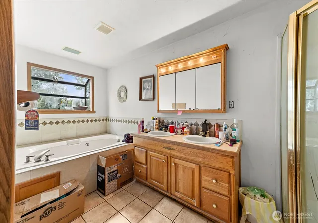 Photo 2 of Single family home for sale at 6626 S Tyler, Tacoma, WA 98409 | MLS# NWM2592610 | Listing updated on 2026-10-09