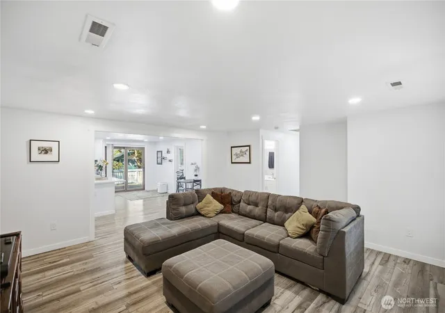 Photo 3 of Single family home for sale at 1305 S 118th Street, Tacoma, WA 98444 | MLS# NWM2592615 | Listing updated on 2026-10-10